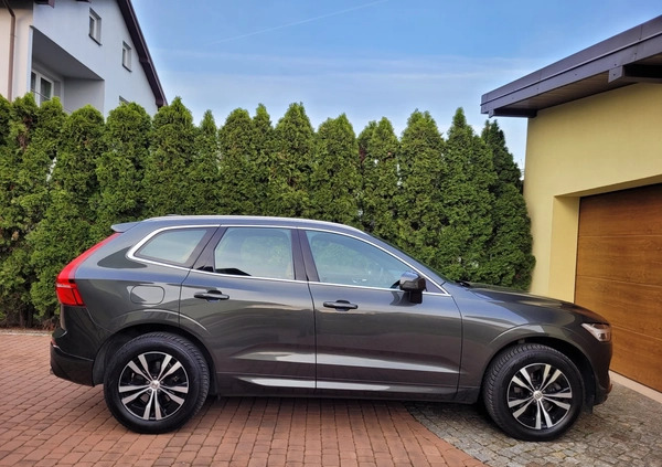 Volvo XC 60 cena 122000 przebieg: 146000, rok produkcji 2019 z Opoczno małe 781